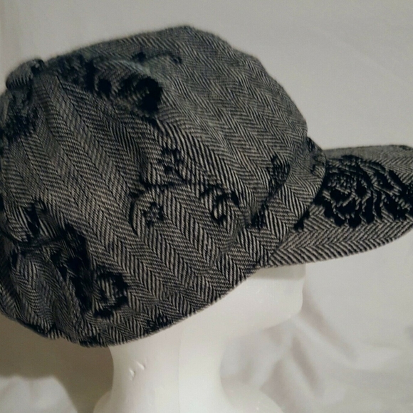 New black herringbone flocked rose newsboy cap hat - Picture 4 of 7